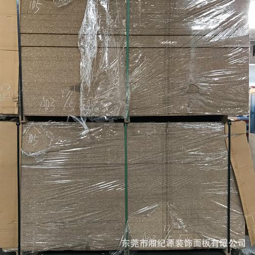 广东厂家直销原木颗粒板 12mme1贴面级出口刨花板三聚氰胺贴面板